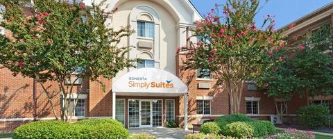 Sonesta Simply Suites Charlotte University
